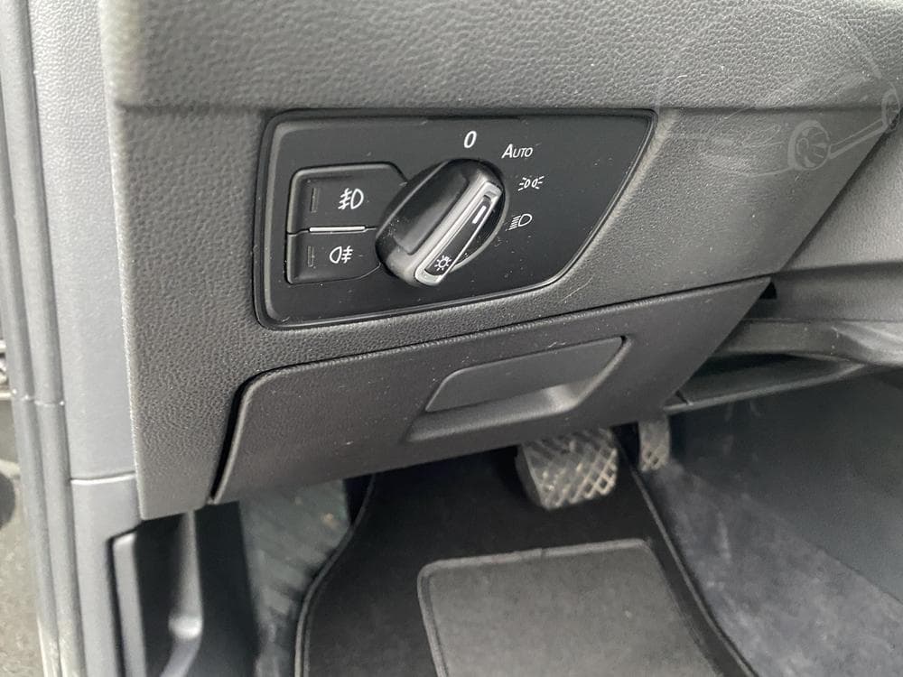2018 Volkswagen PASSAT - 43