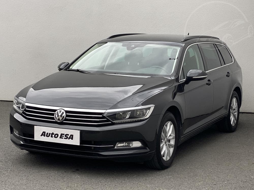 2018 Volkswagen PASSAT - 7