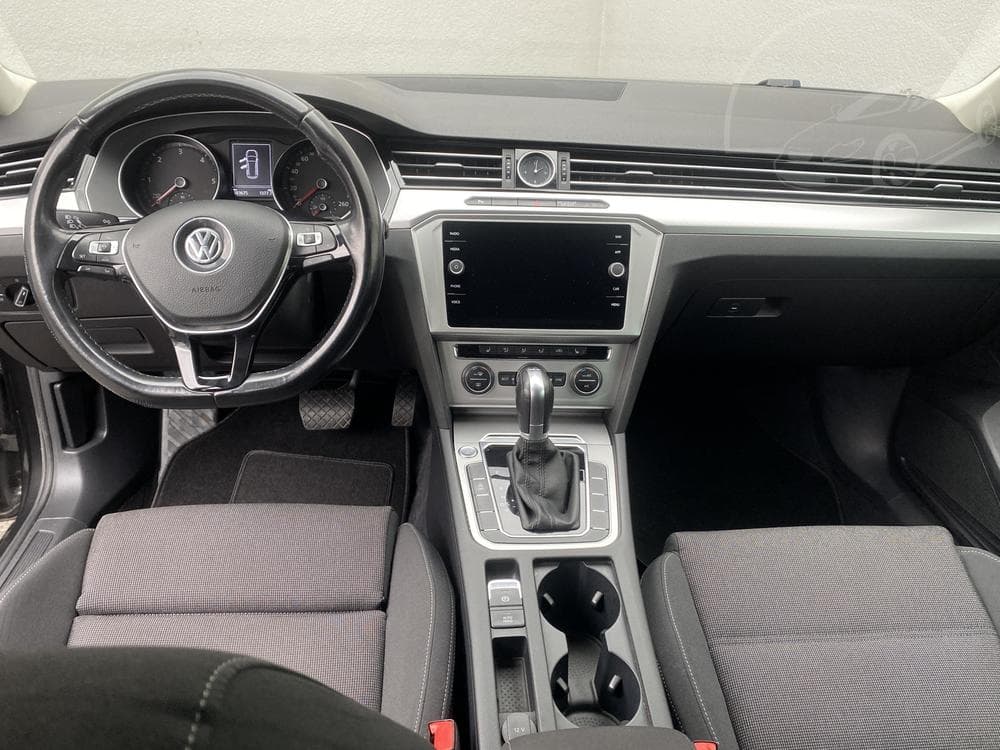 2018 Volkswagen PASSAT - 22