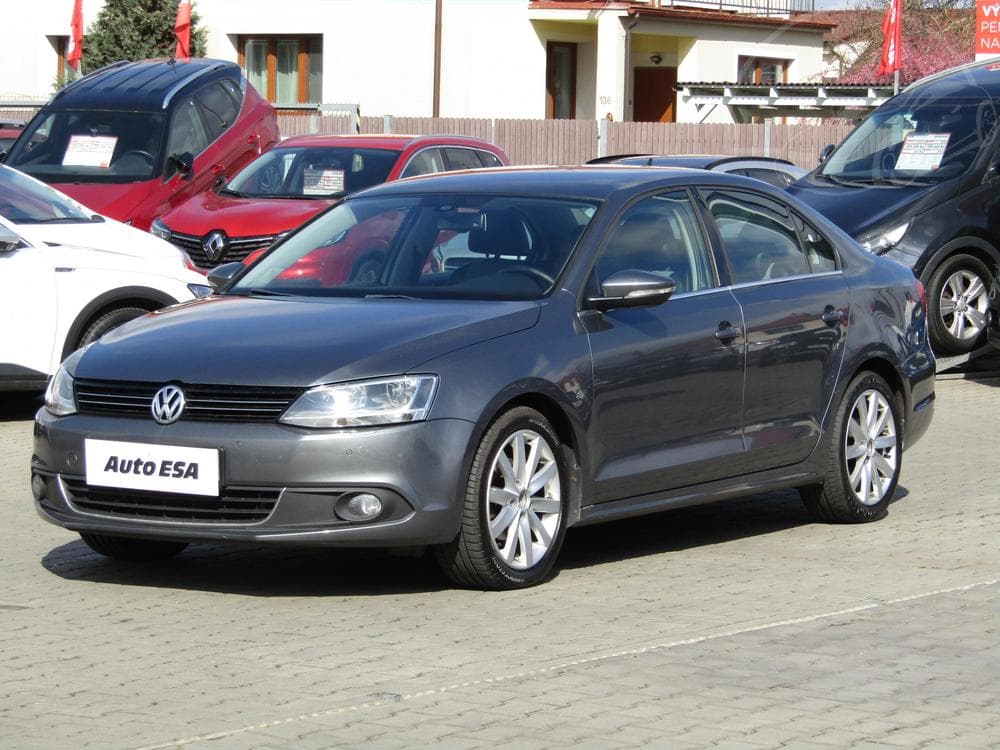 2011 Volkswagen JETTA - 3
