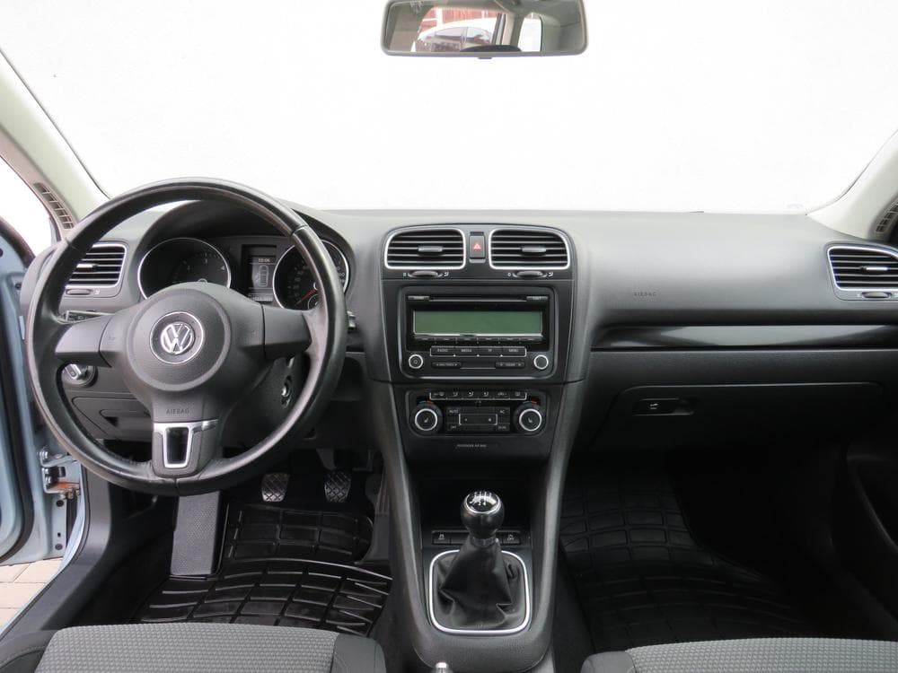 2011 Volkswagen GOLF - 8