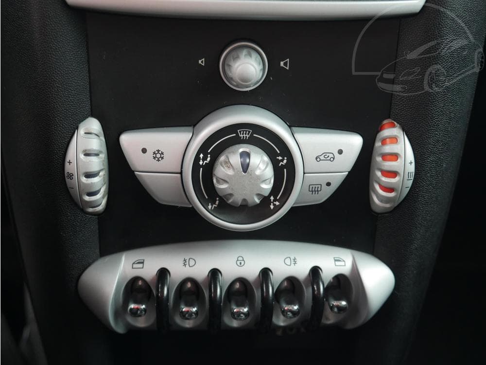 2010 Mini CLUBMAN - 11