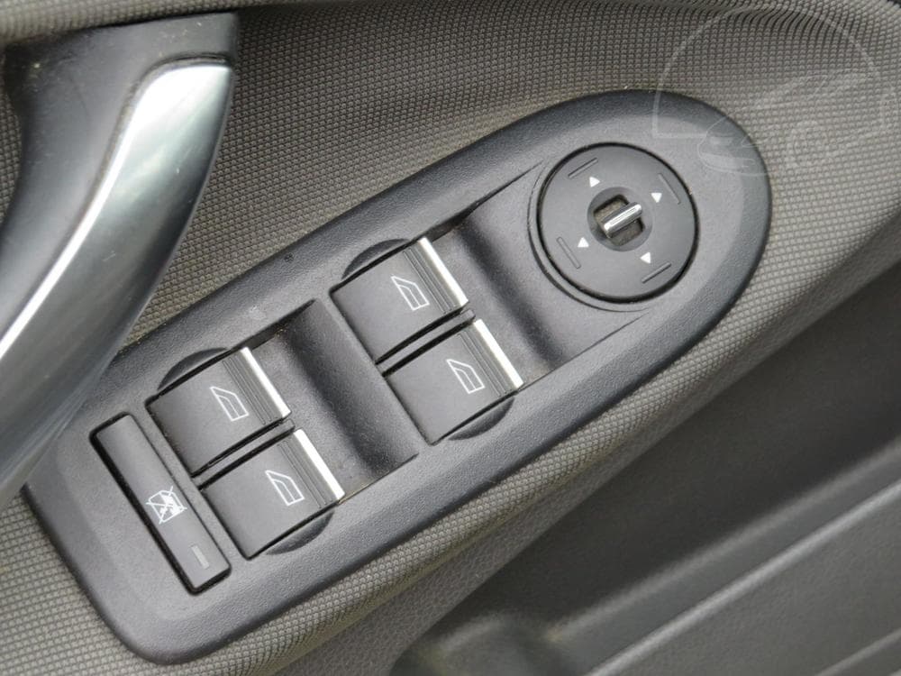2009 Ford C-MAX - 12