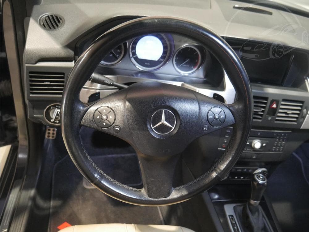 2009 Mercedes-Benz GLK - 12