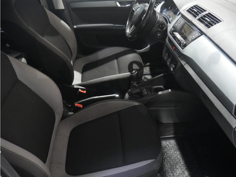 2016 Škoda FABIA - 12