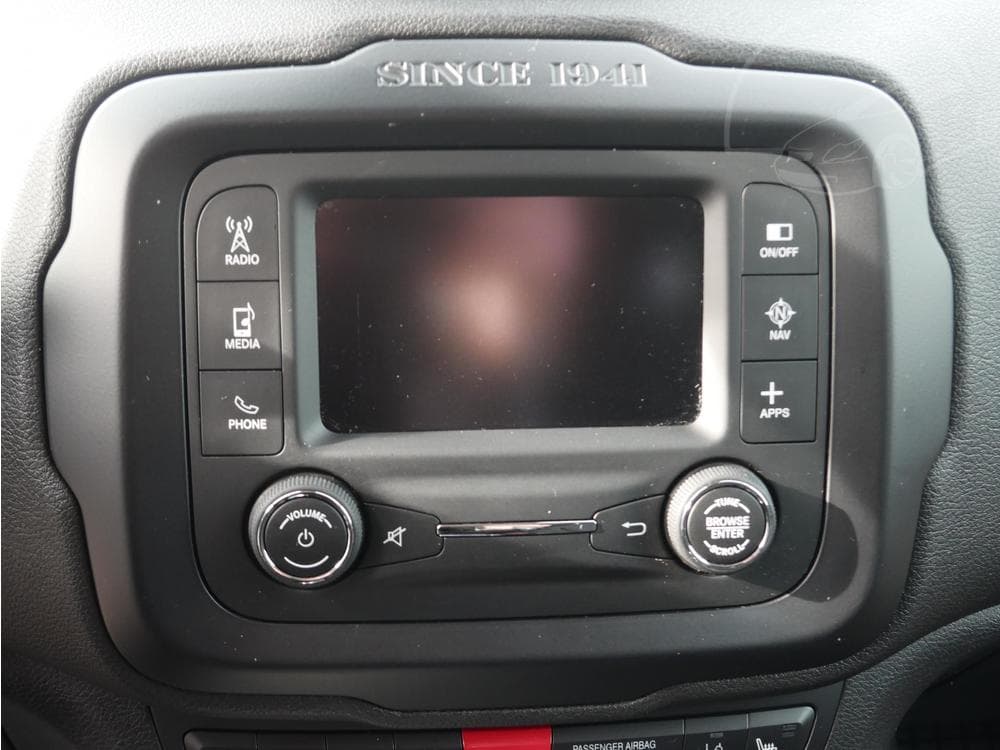 2016 Jeep RENEGADE - 34