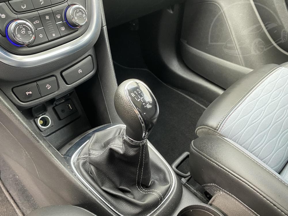2016 Opel MOKKA - 46