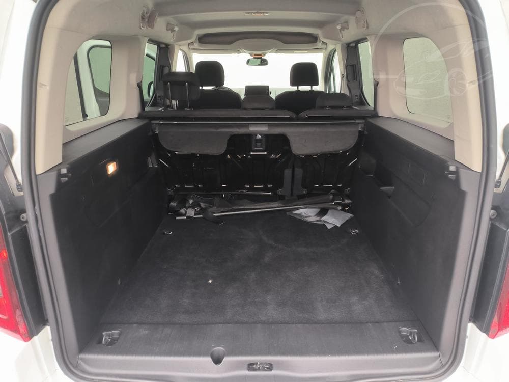 2020 Opel COMBO - 19
