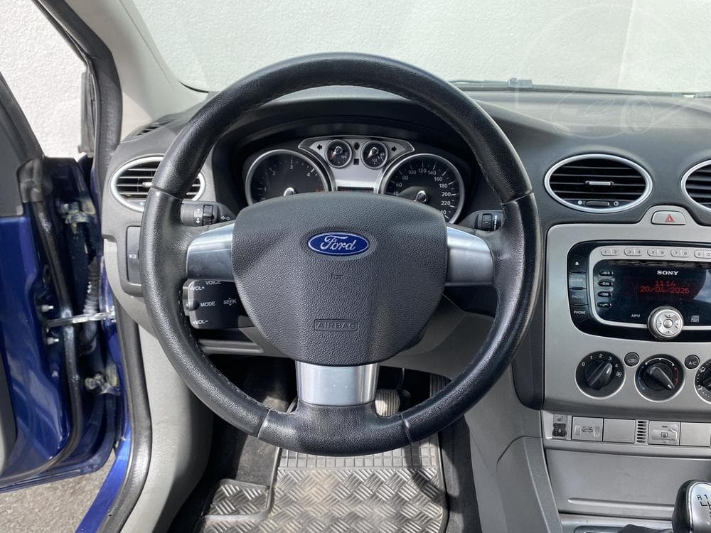 2009 Ford FOCUS - 12