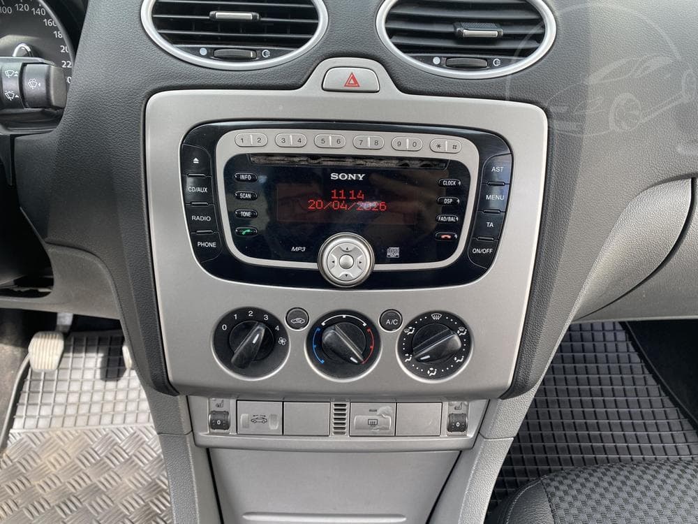 2009 Ford FOCUS - 13