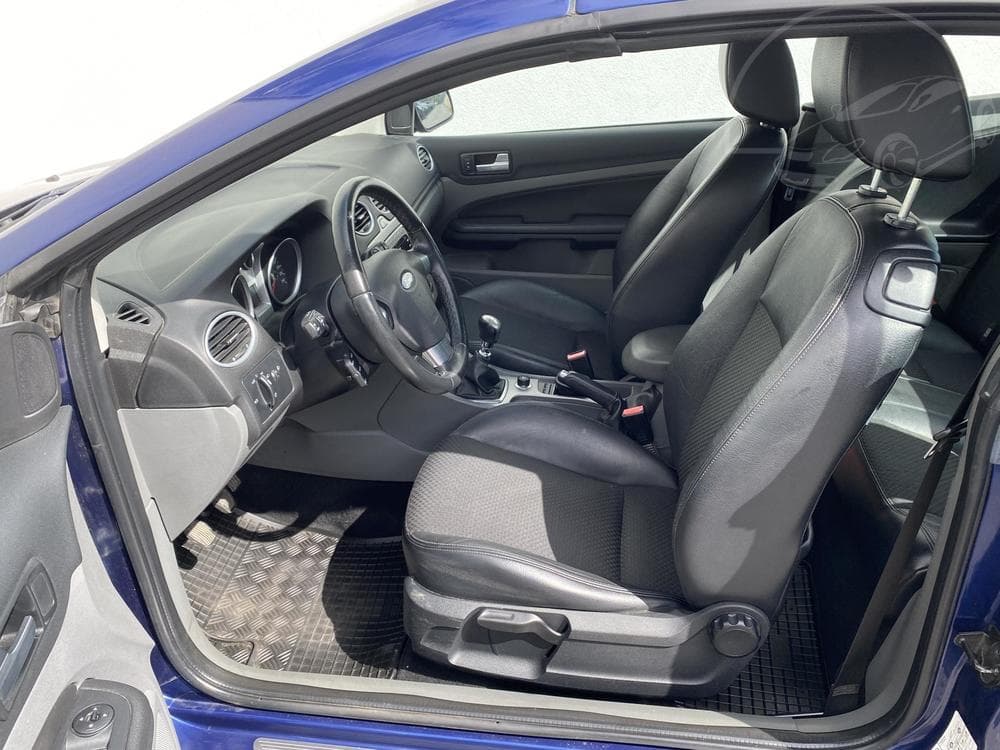 2009 Ford FOCUS - 9