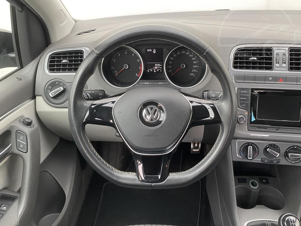 2014 Volkswagen POLO - 21