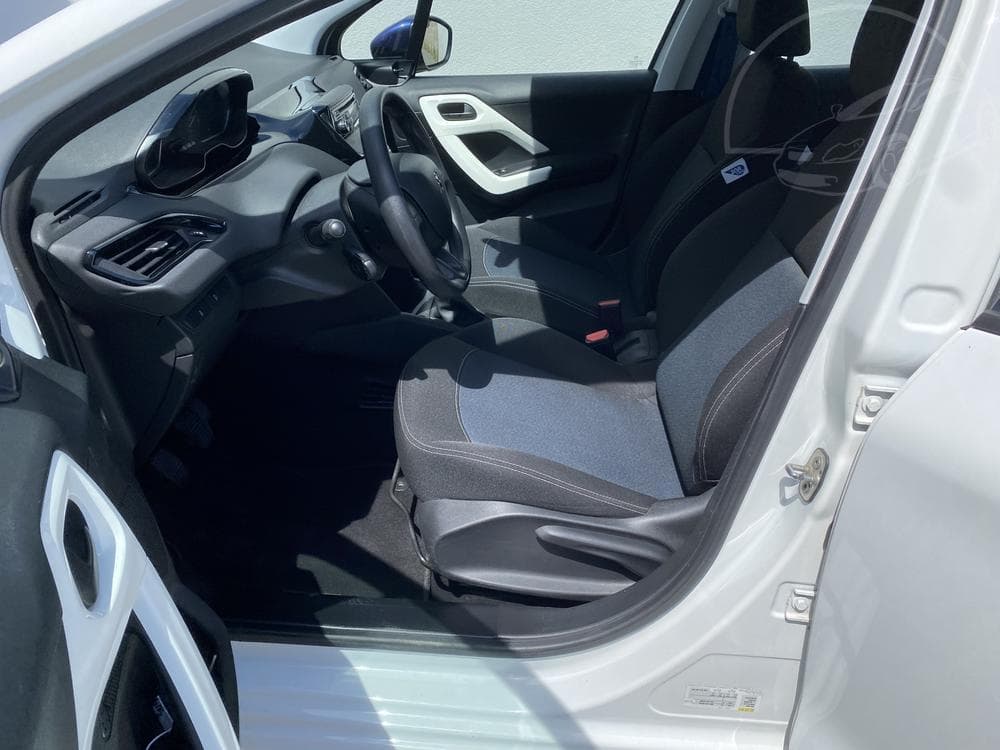 2016 Peugeot 208 - 9