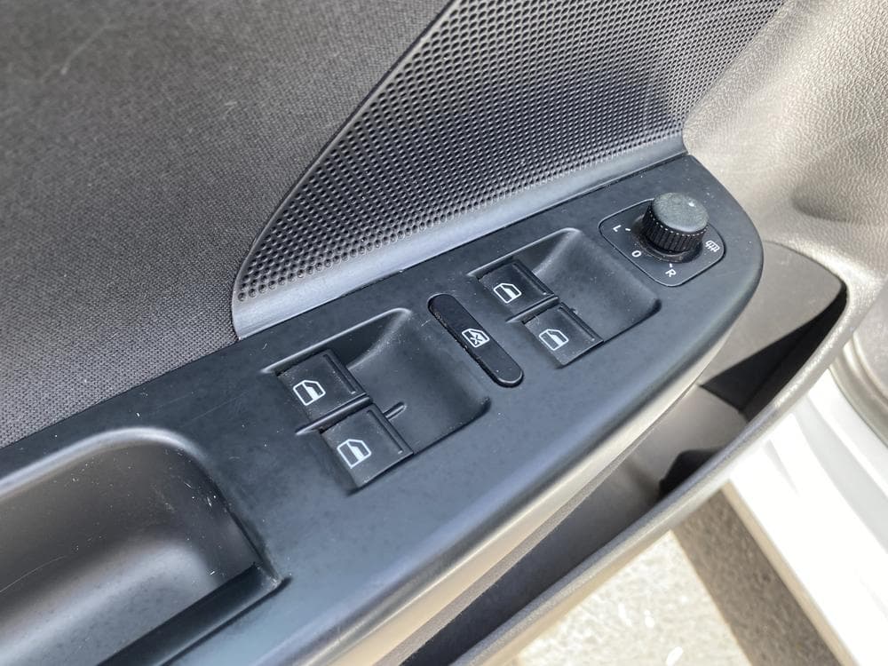 2009 Volkswagen GOLF - 13