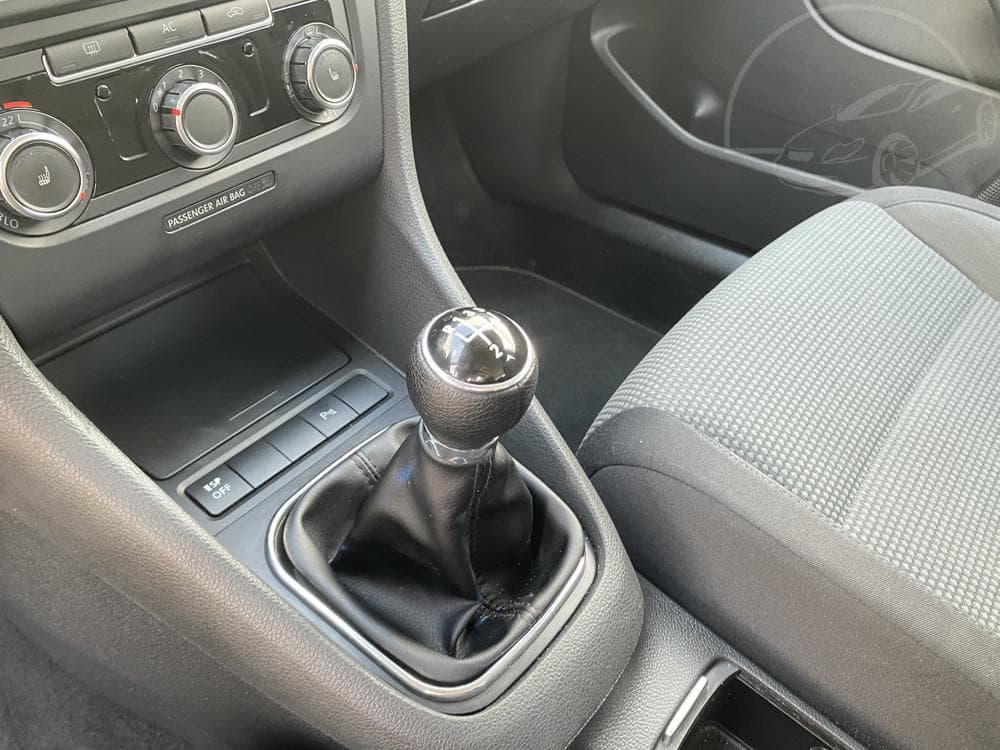 2009 Volkswagen GOLF - 16