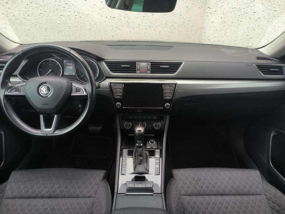 2017 Škoda SUPERB - 8