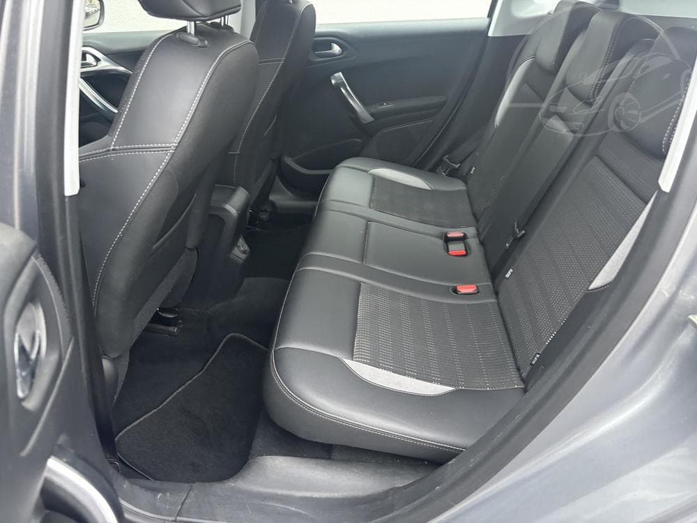 2015 Peugeot 2008 - 10