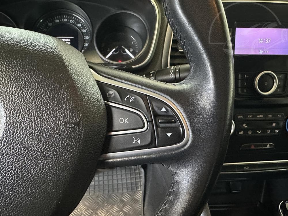 2018 Renault MEGANE - 25