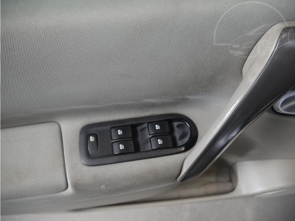 2007 Renault MEGANE - 11