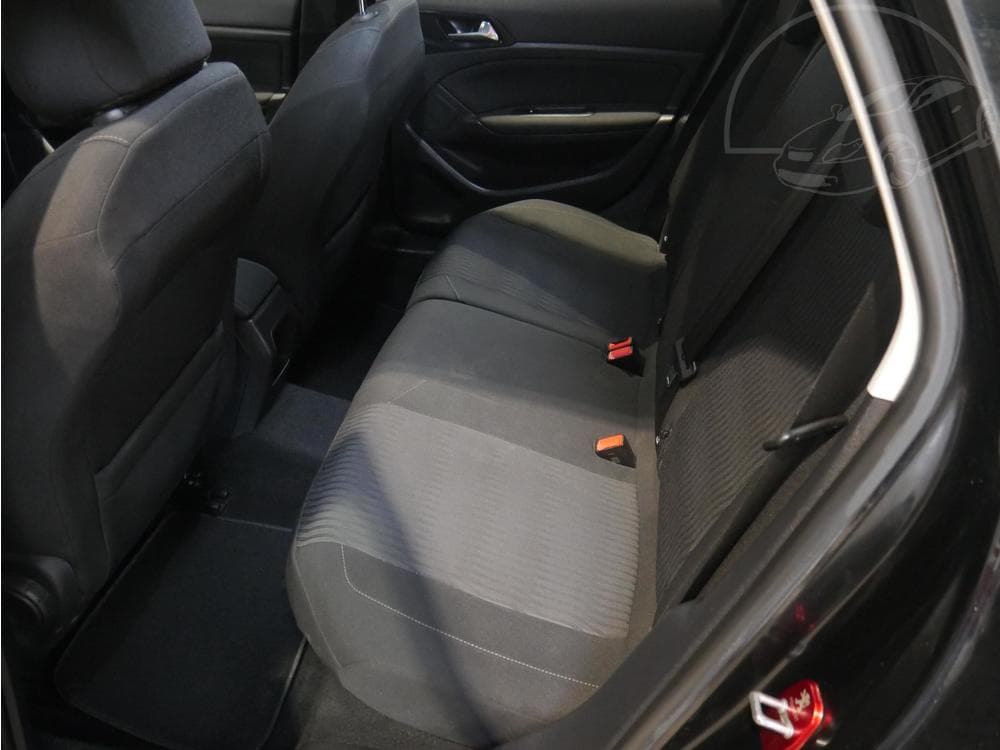 2016 Peugeot 308 - 10