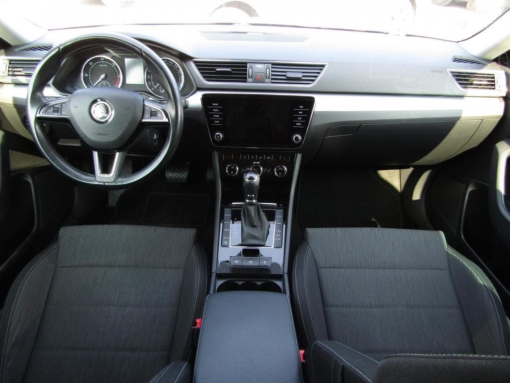 2017 Škoda SUPERB - 43