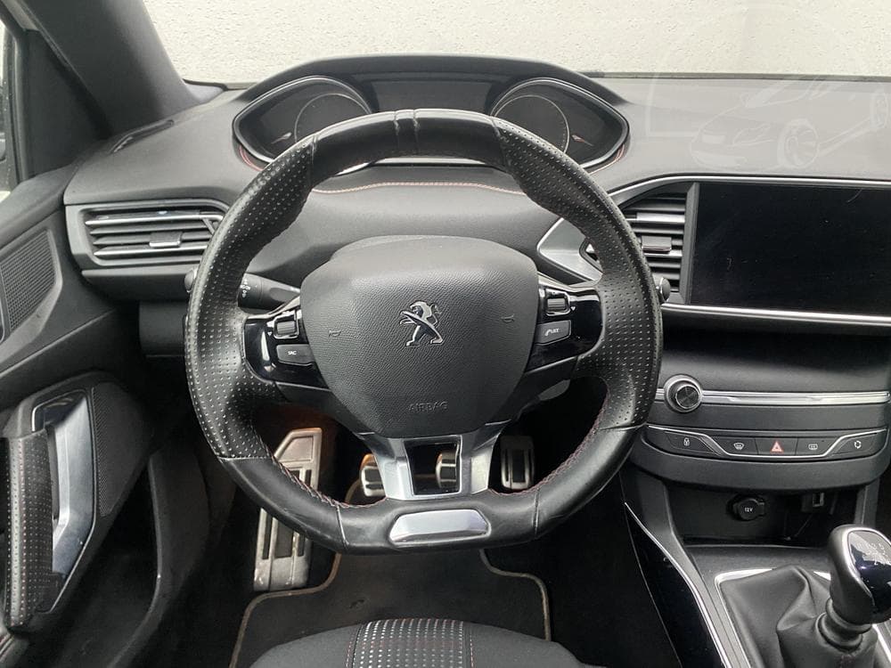 2020 Peugeot 308 - 11
