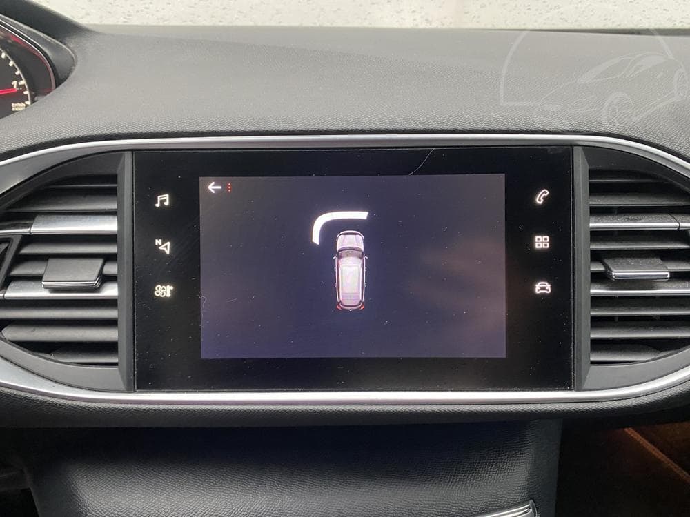 2020 Peugeot 308 - 17