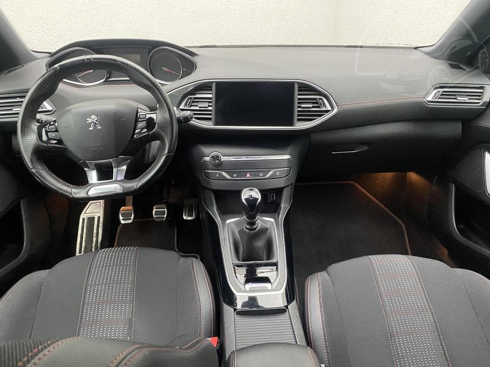 2020 Peugeot 308 - 8