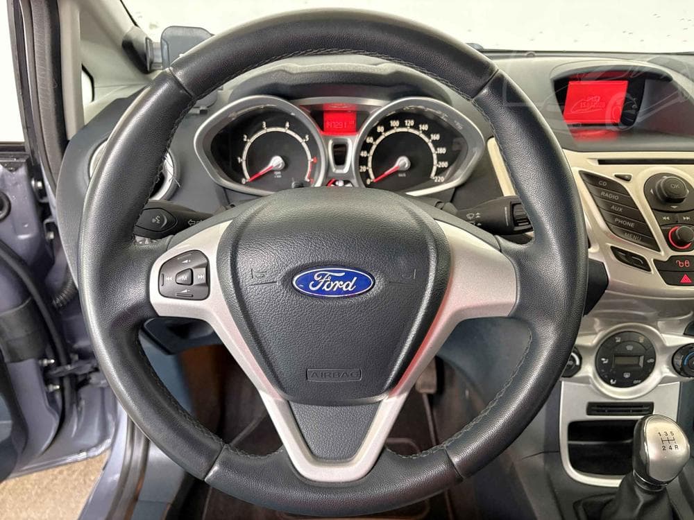 2012 Ford FIESTA - 15