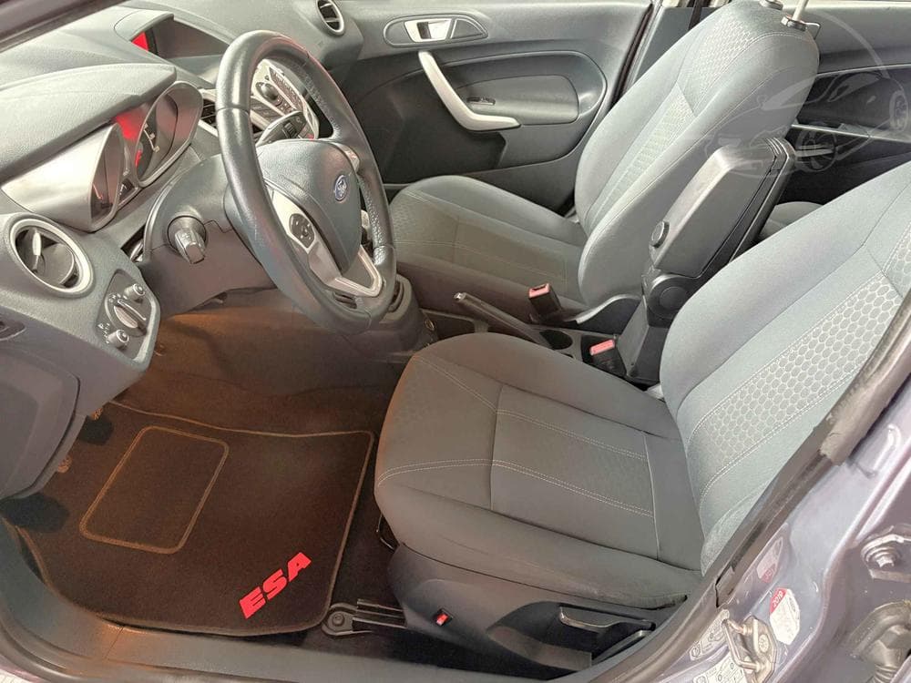 2012 Ford FIESTA - 9