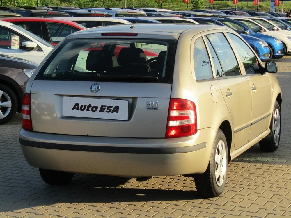2004 Škoda FABIA - 11