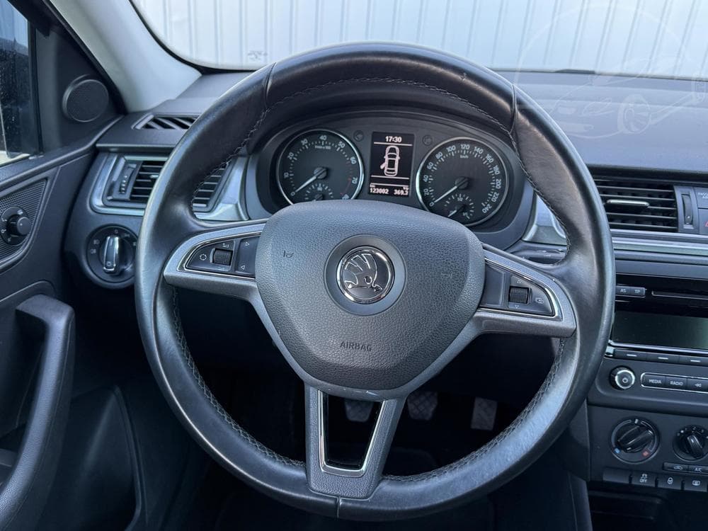 2014 Škoda RAPID - 12