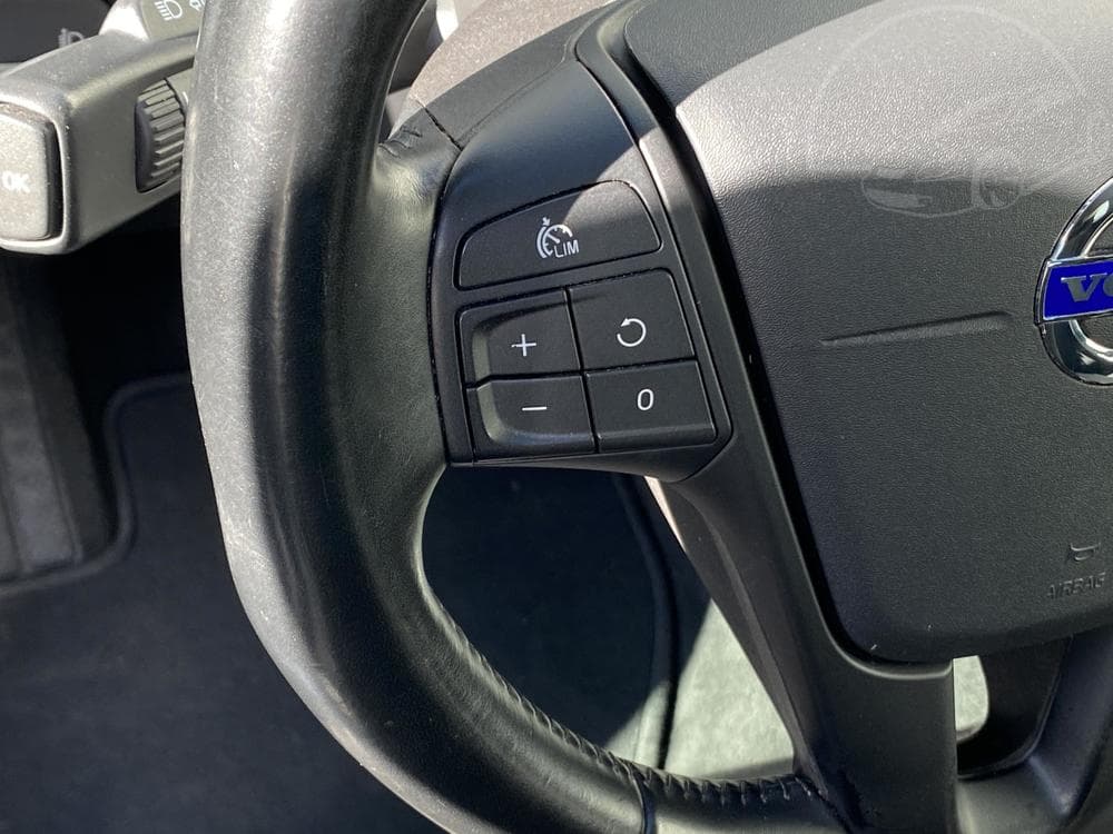 2013 Volvo V40 - 13