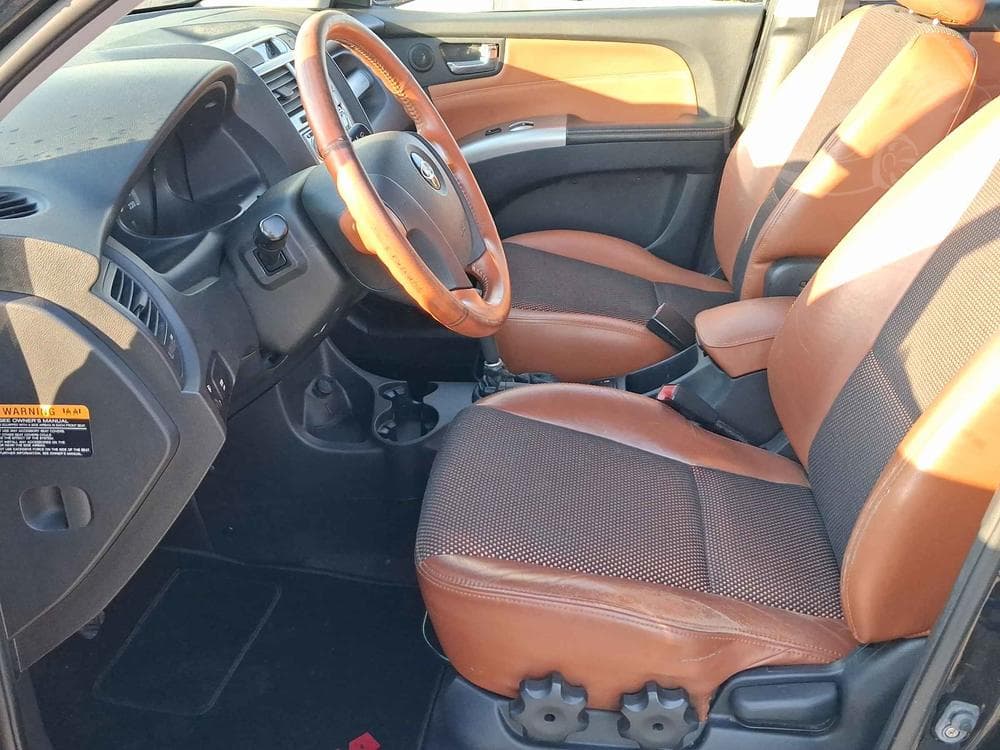 2005 Kia SPORTAGE - 9