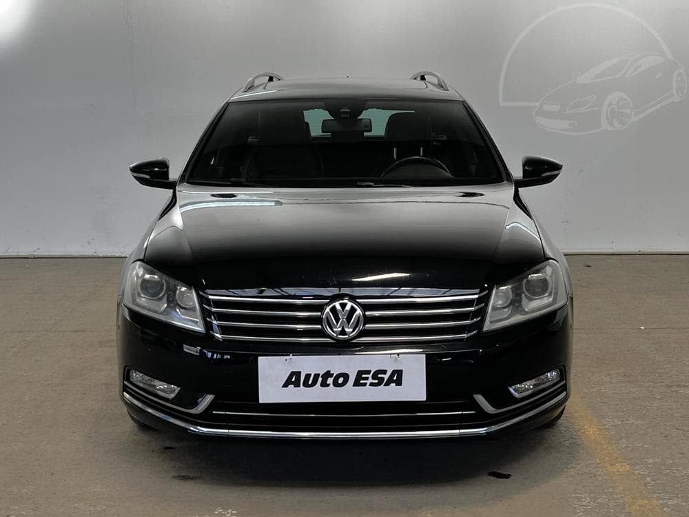 2013 Volkswagen Passat - 2