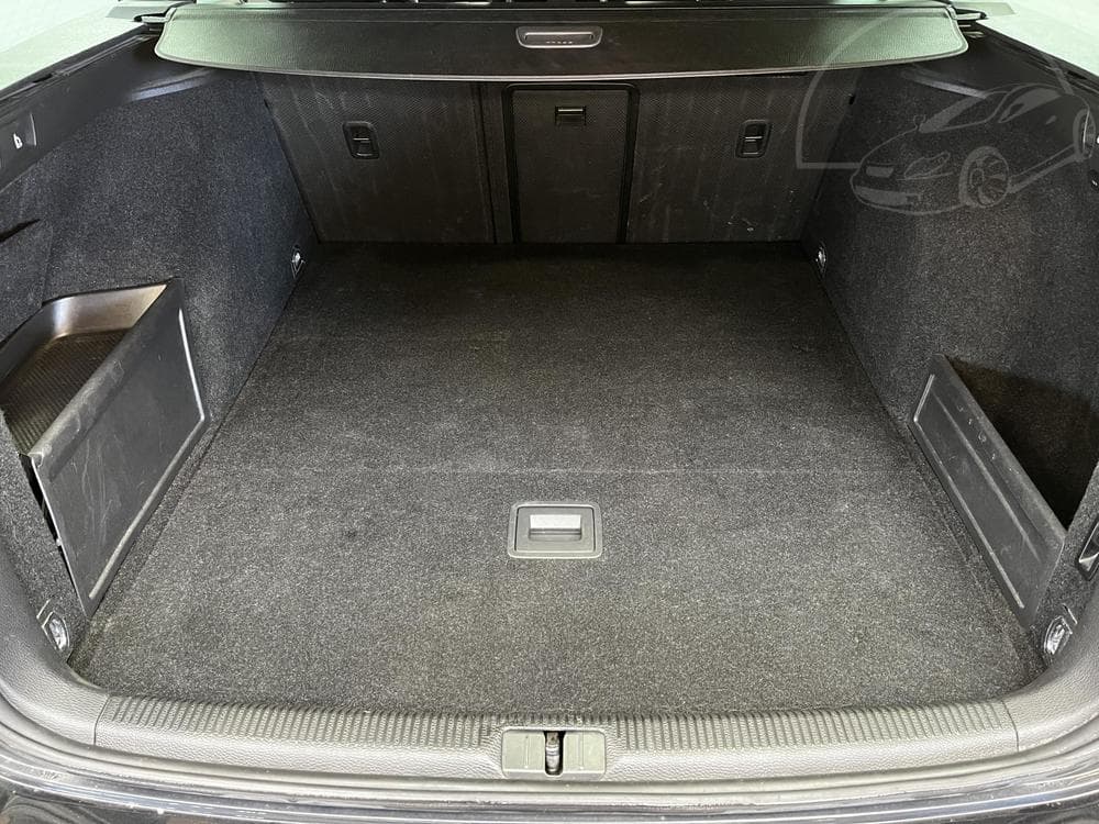 2013 Volkswagen Passat - 7