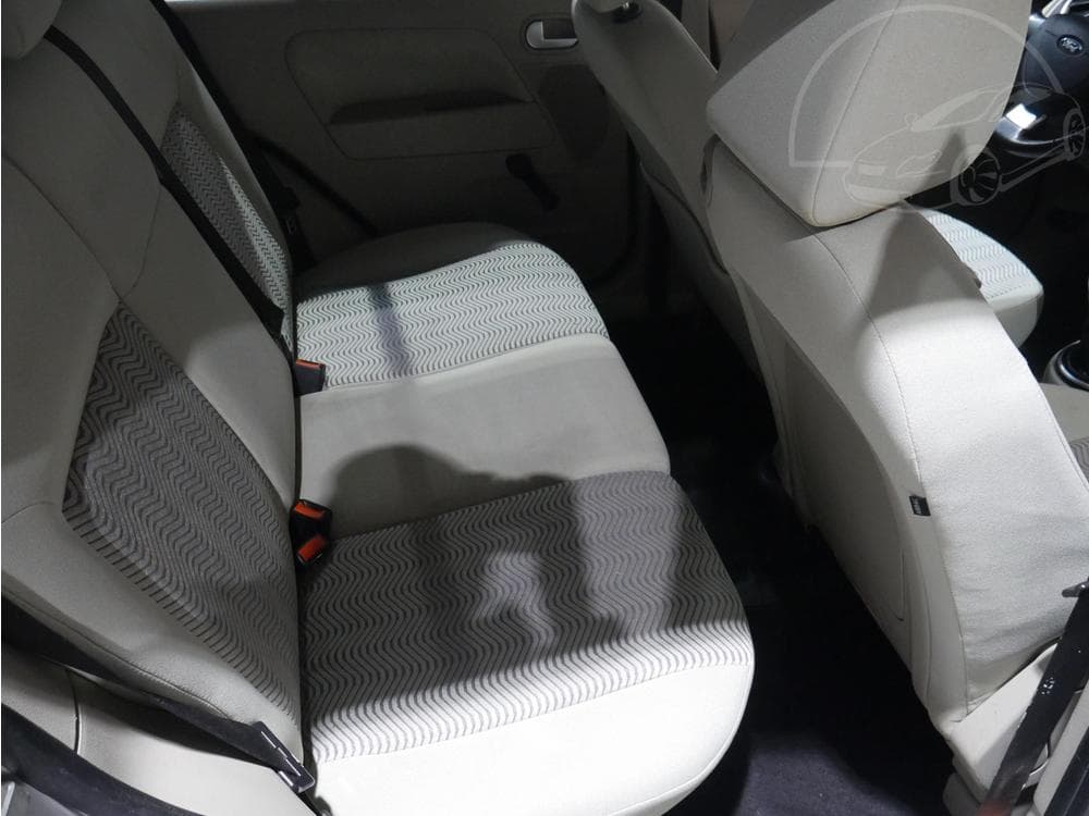 2005 Ford FUSION - 11