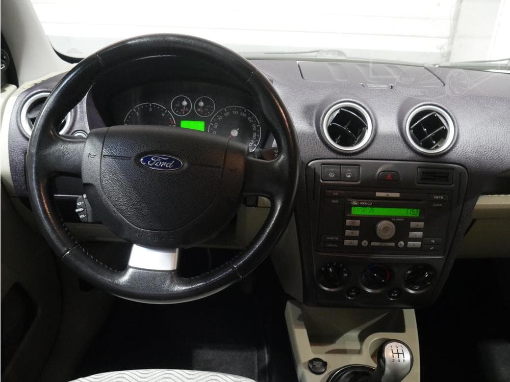 2005 Ford FUSION - 15