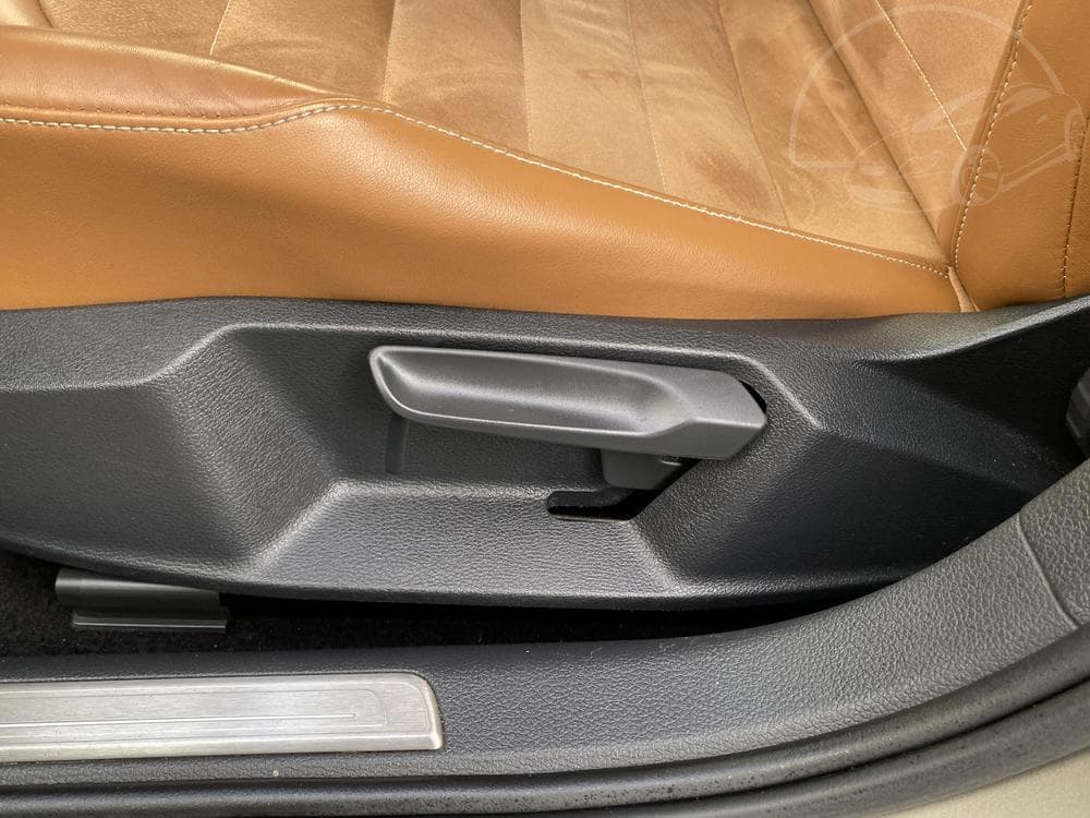 2015 Volkswagen Golf - 14