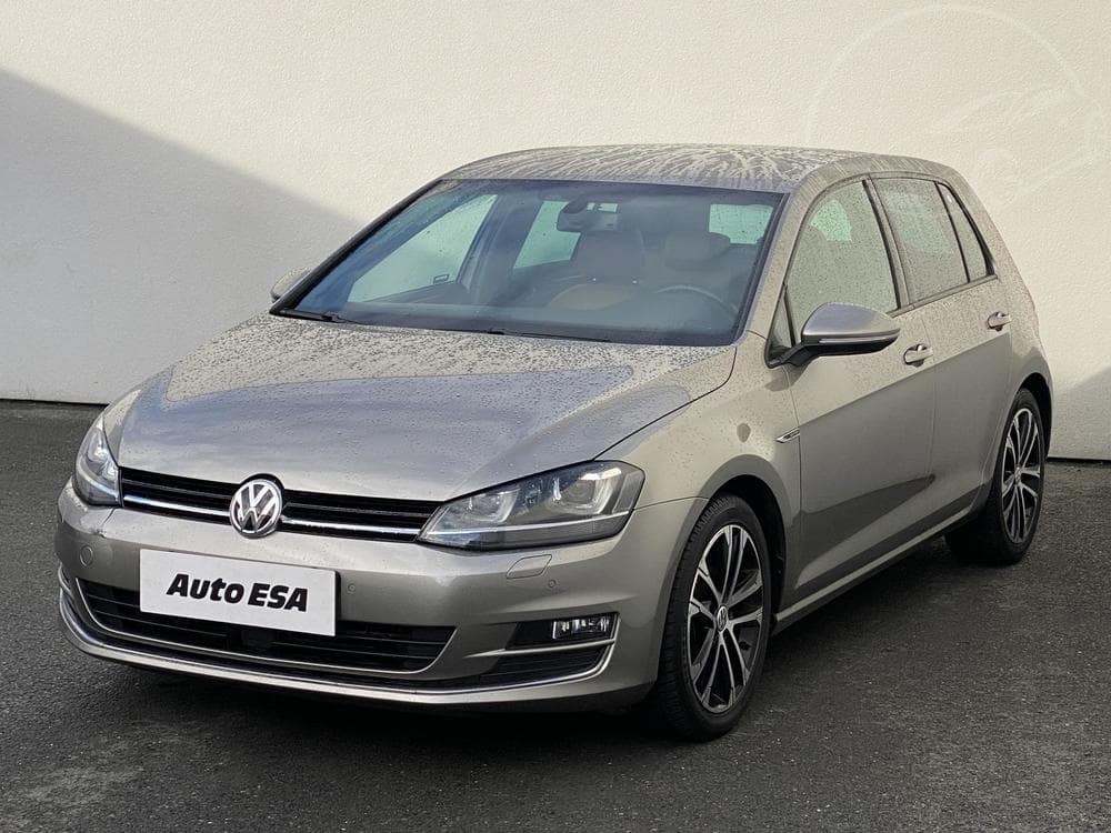 2015 Volkswagen Golf - 3