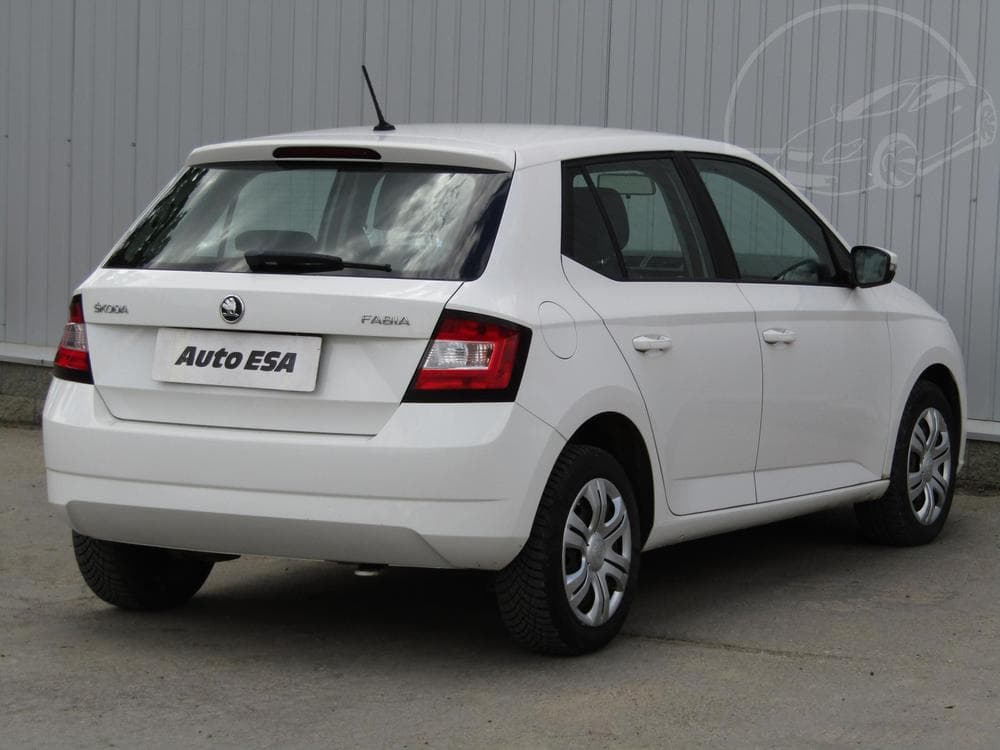 2015 Škoda FABIA - 7