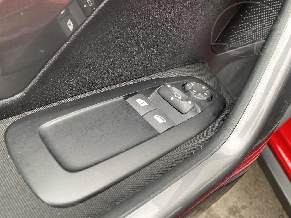 2018 Peugeot 2008 - 37