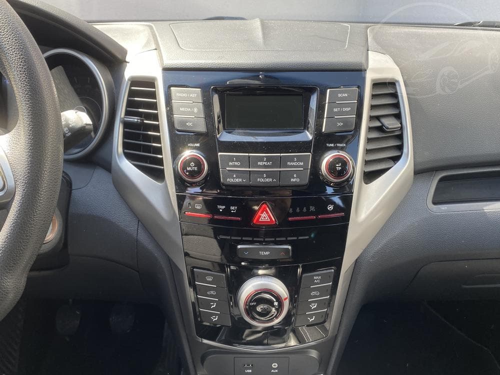 2015 SsangYong TIVOLI - 23