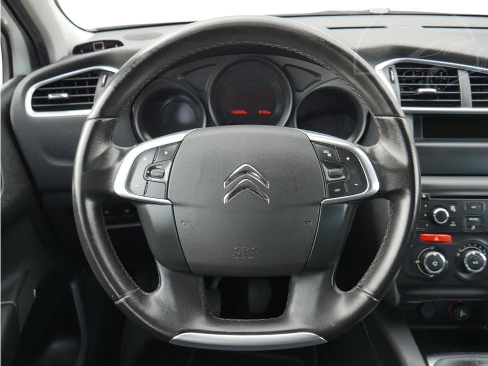 2011 Citroen C4 - 11
