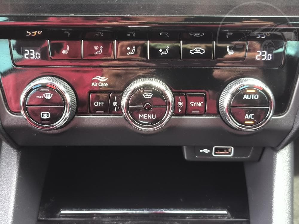 2019 Škoda OCTAVIA - 17