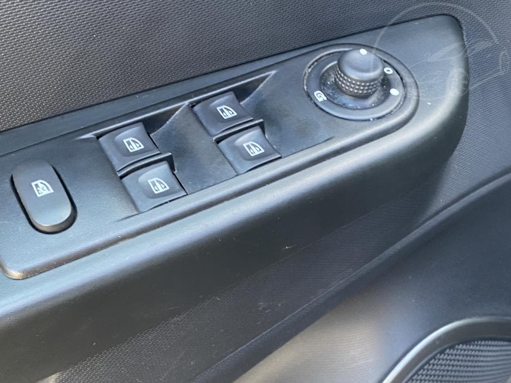 2015 Renault CAPTUR - 21