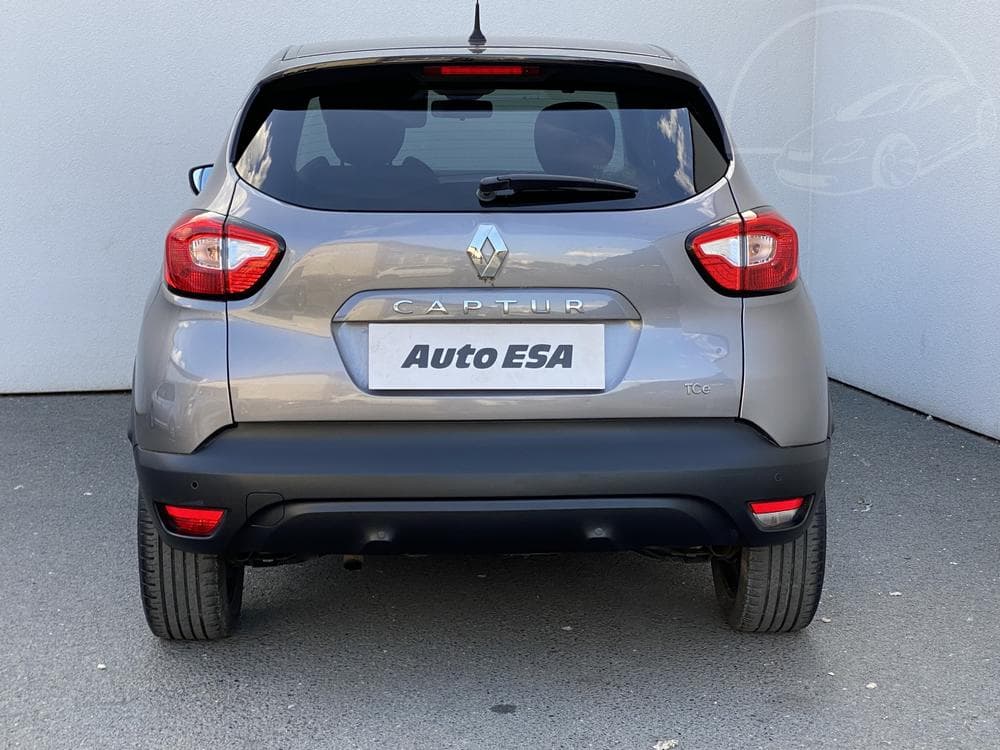 2015 Renault CAPTUR - 9