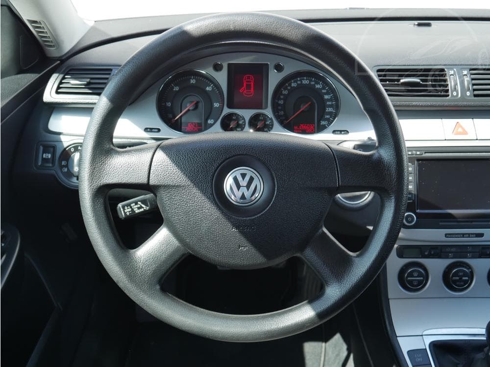 2008 Volkswagen PASSAT - 21