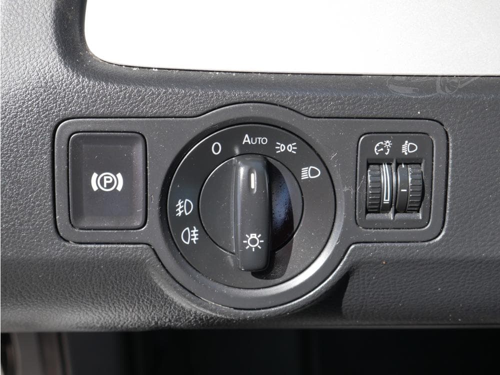 2008 Volkswagen PASSAT - 33