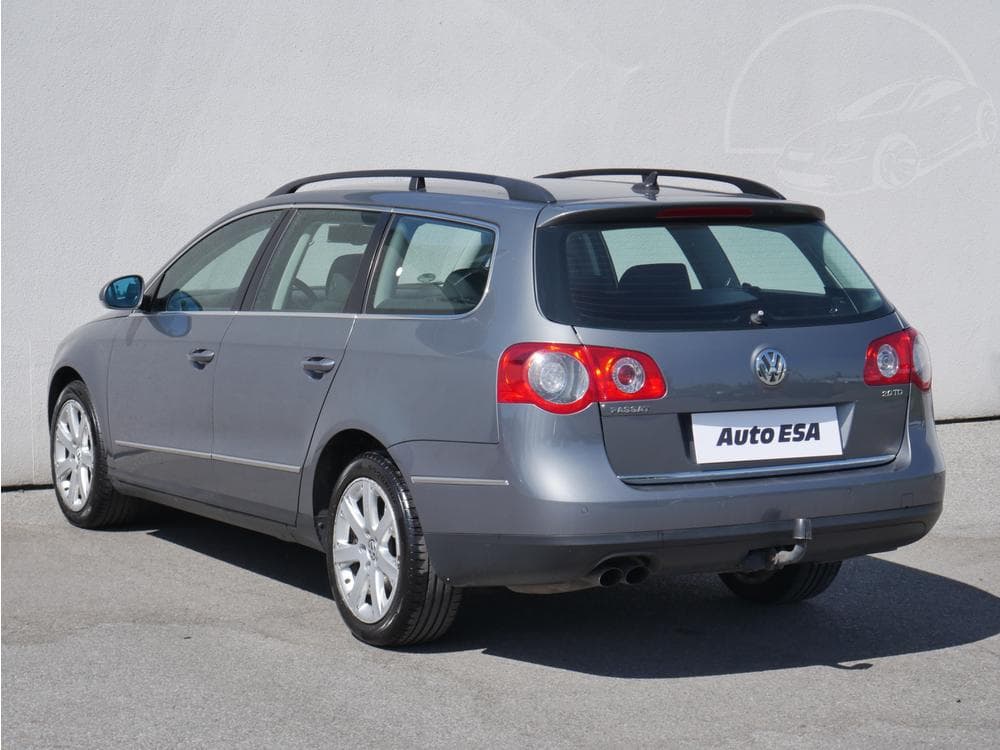 2008 Volkswagen PASSAT - 11
